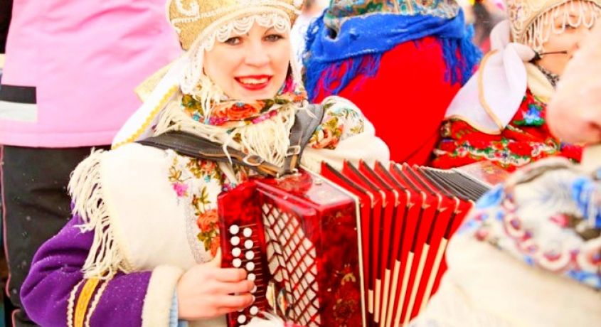 Проводы зимы по-русски! Скидка 50% на праздничный тур «Веселая Масленица» в городе Суздале с 15 по 17 марта.